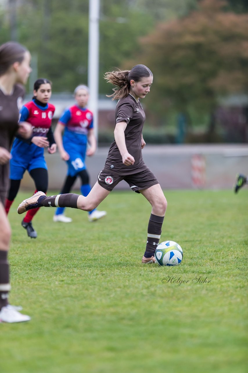 Bild 119 - wCJ VfL Pinneberg3 - St.Pauli : Ergebnis: 2:1